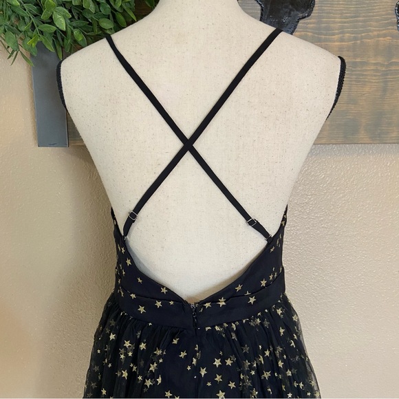 NWOT Lulus Favorite Moment Gold and Black Star Print Skater Dress - Picture 7 of 15